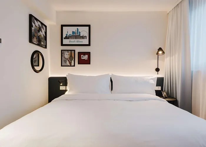 Hampton By Hilton West 3* Vienna