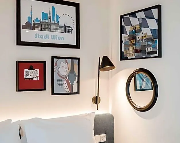 Hampton By Hilton West Vienna