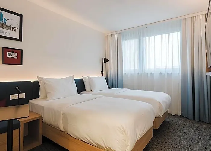 Hotel Hampton By Hilton West Vienna
