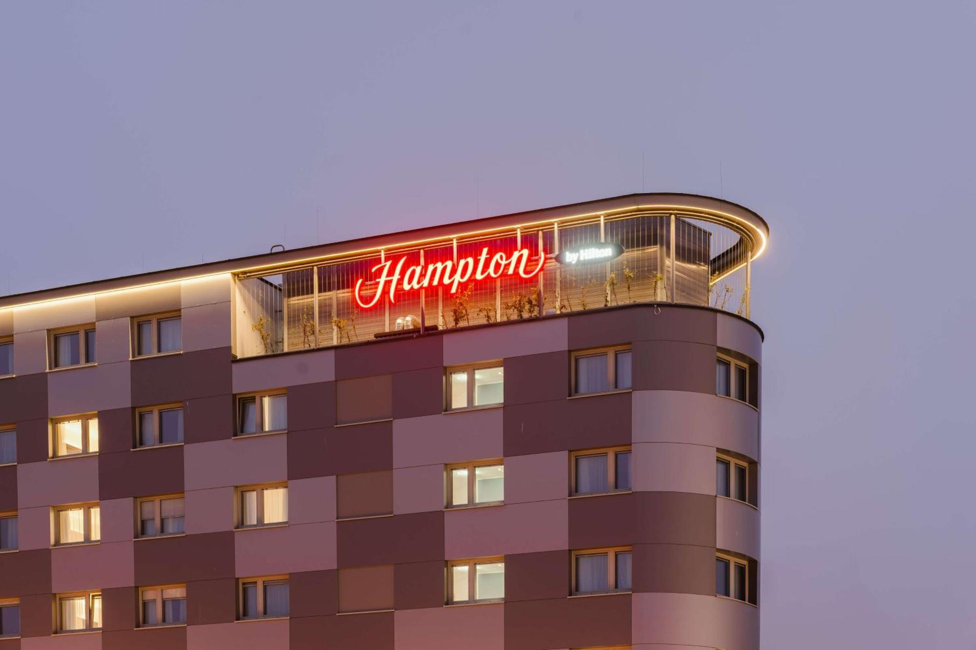 HOTEL HAMPTON BY HILTON VIENNA CITY WEST, VIENNA